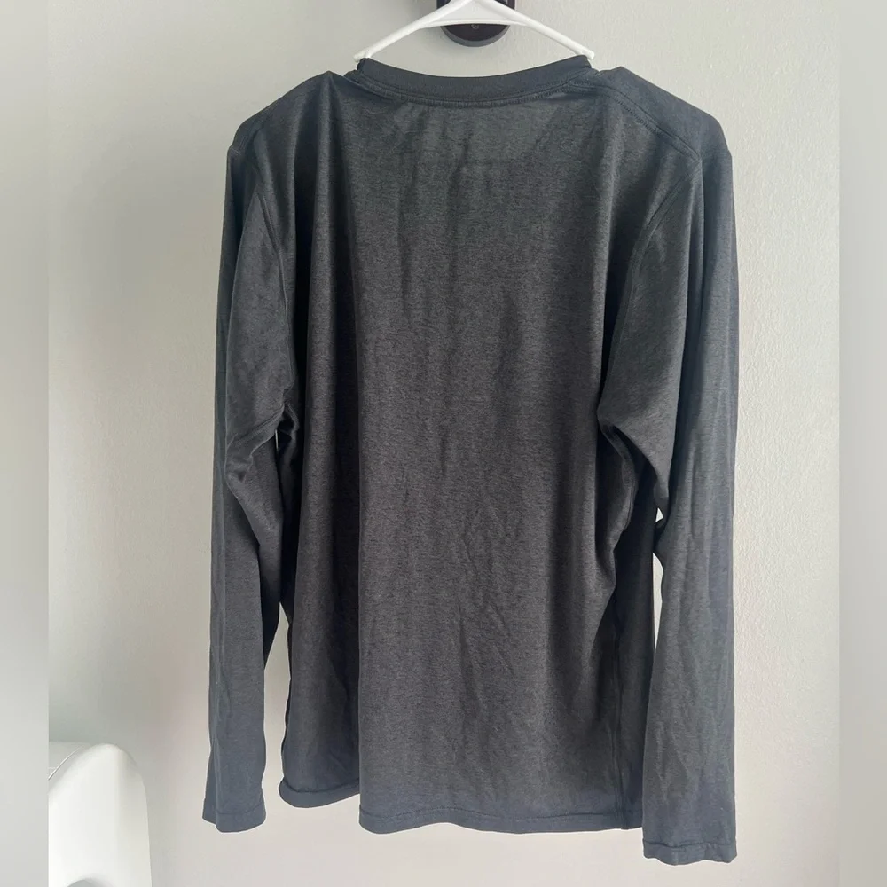 Men’s Nike Long Sleeve - Picture 2 of 3